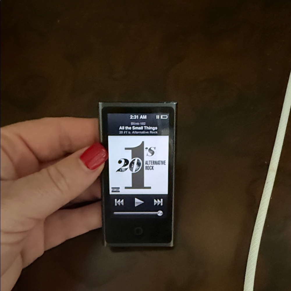 Space Gray iPod Nano 7 Generation